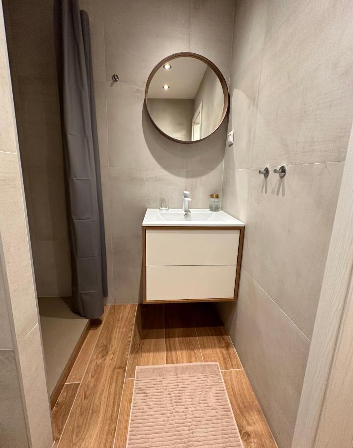 Castle Hill Apt In Old Town Of Bratislava With Free Parking Exterior foto